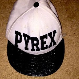 Black and white snakeskin Pyrex SnapBack 23